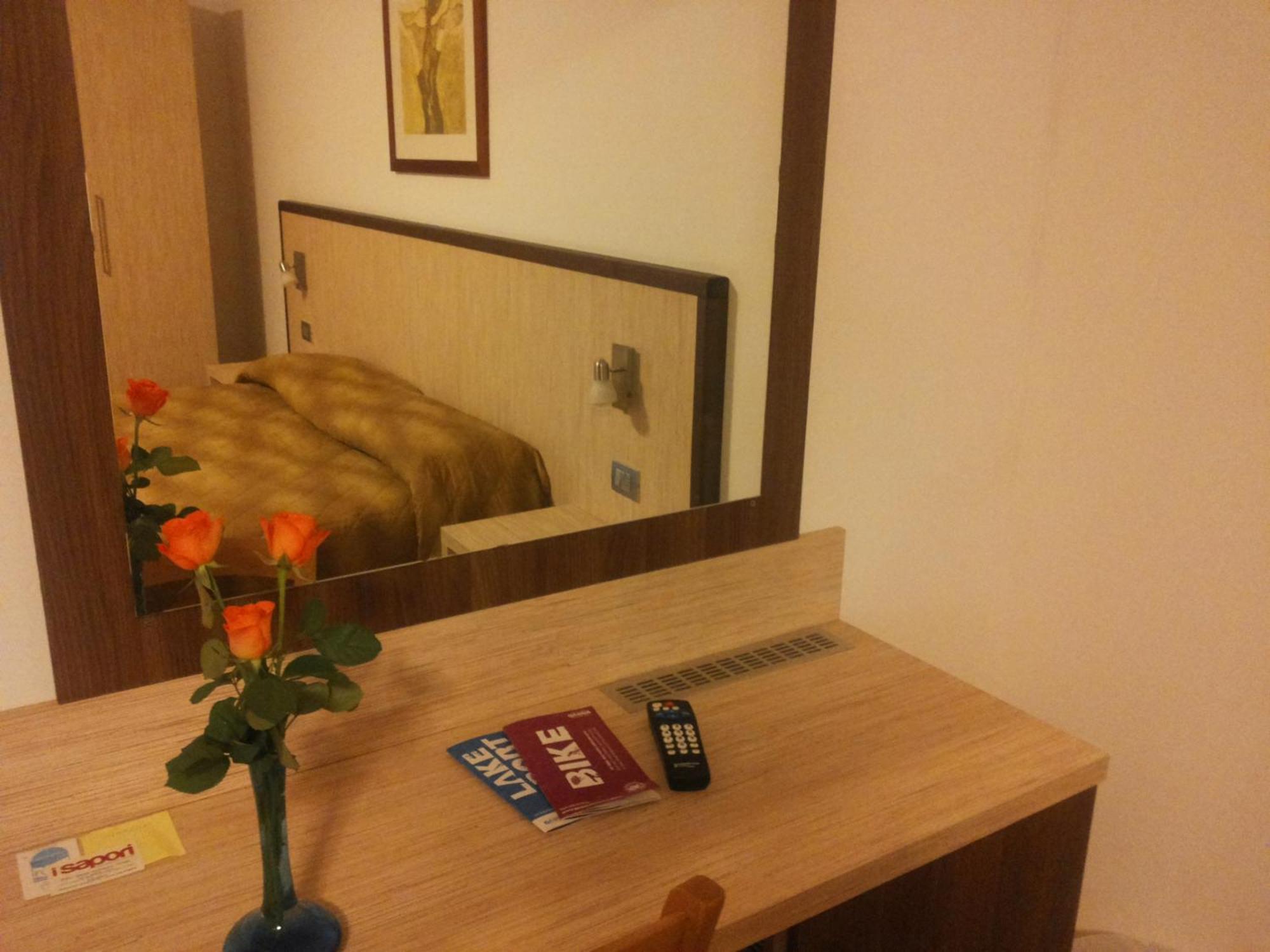 Agritur Arcosole B&B Camping Phòng bức ảnh